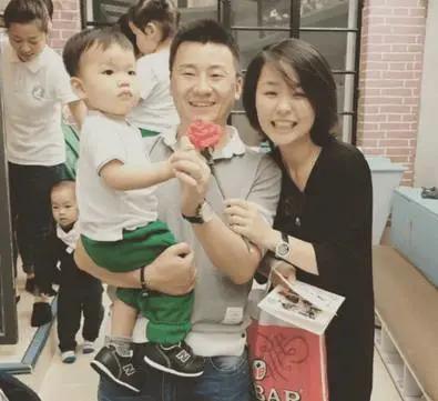 爱情公寓里演丽萨榕的是谁(主持人榕榕演爱情公寓走红)(10)