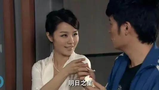 爱情公寓里演丽萨榕的是谁(主持人榕榕演爱情公寓走红)(13)