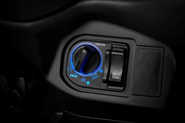 新大洲本田125踏板摩托车价格（五羊本田新款NCR125）(9)