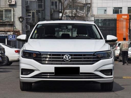 大众速腾和朗逸选哪个（新大众速腾对比大众朗逸）(3)