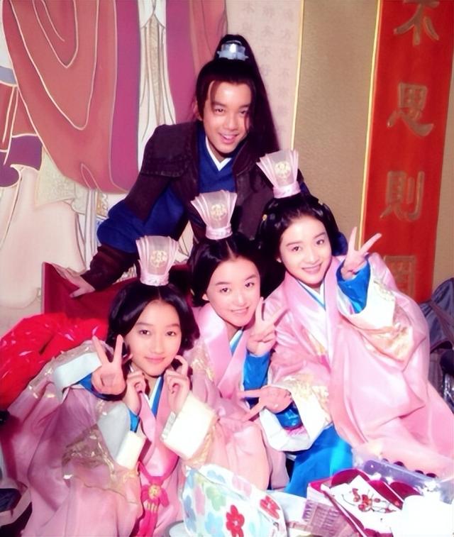 蒋依依吴磊最萌身高差(34遇人不淑)(24)