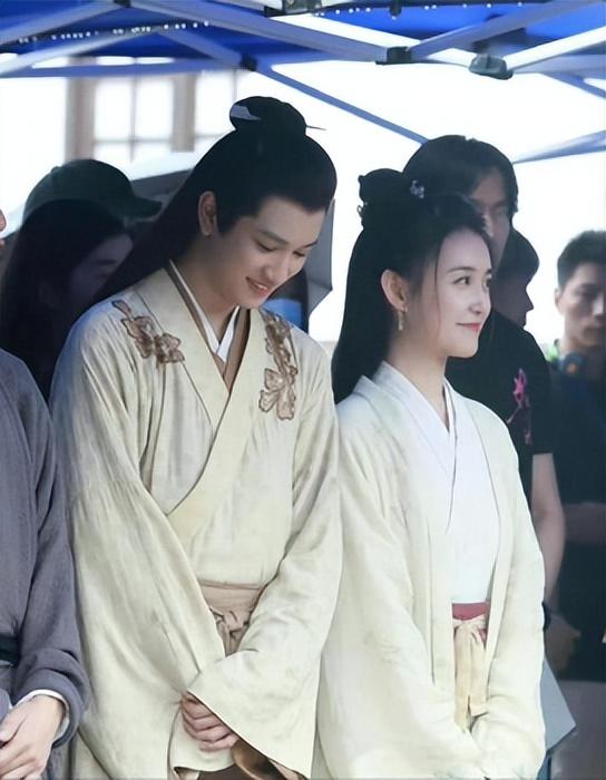 蒋依依吴磊最萌身高差(34遇人不淑)(71)