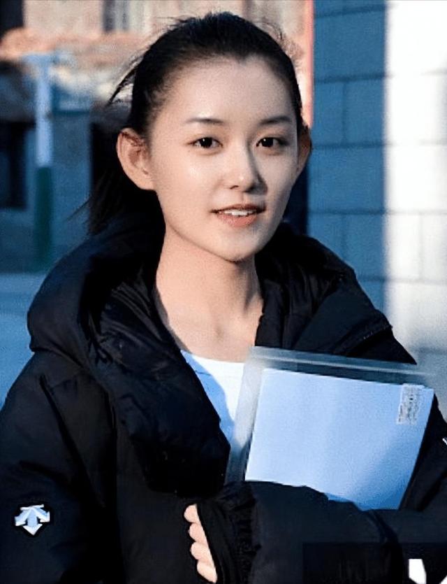 蒋依依吴磊最萌身高差(34遇人不淑)(46)