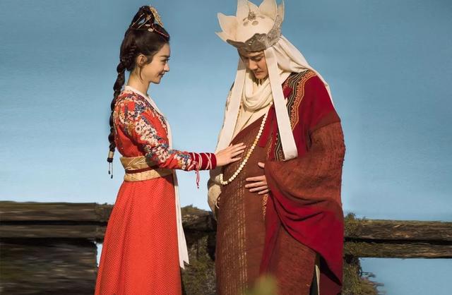 赵丽颖冯绍峰在一起的真正原因(再看赵丽颖与冯绍峰现状)(24)