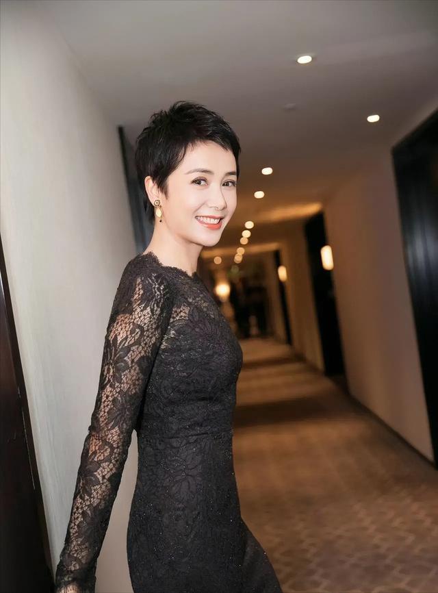 蒋雯丽现在的婚姻状况(结婚30年丈夫屡屡出轨)(10)