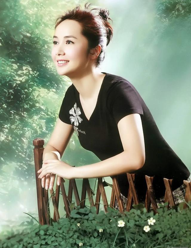 蒋雯丽现在的婚姻状况(结婚30年丈夫屡屡出轨)(14)