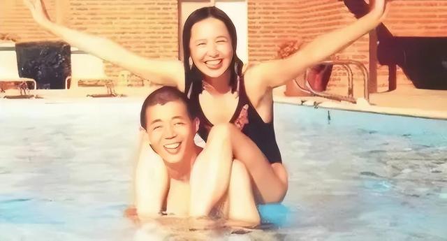 蒋雯丽现在的婚姻状况(结婚30年丈夫屡屡出轨)(38)