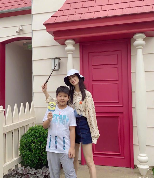 黄圣依周星驰官司谁赢了(周星驰捧红后嫁二婚杨子)(37)