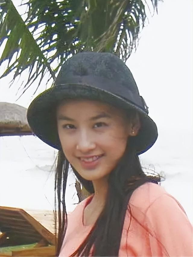 黄圣依周星驰官司谁赢了(周星驰捧红后嫁二婚杨子)(7)