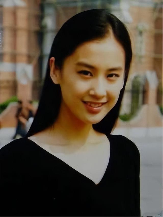 黄圣依被嫌弃的原因(藏了8年才公开身份)(9)