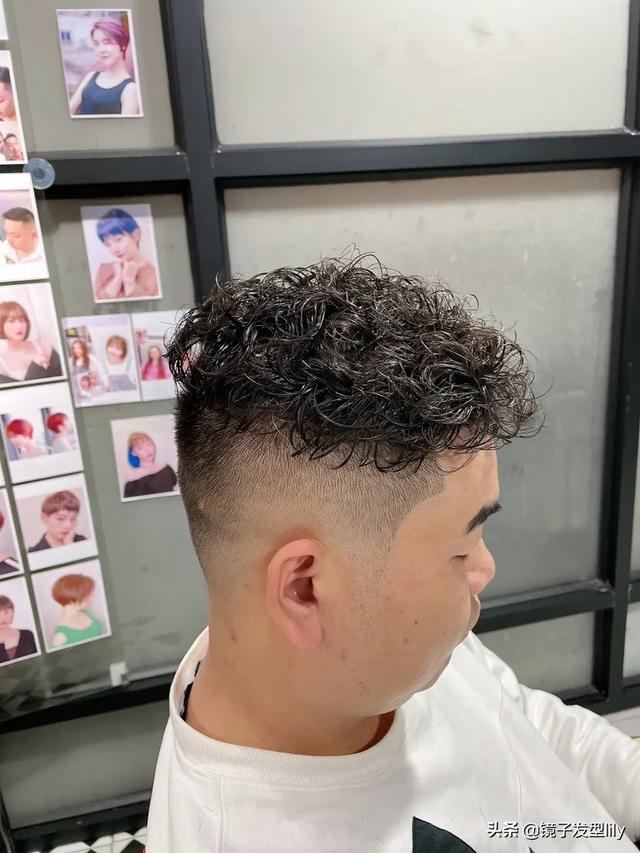 男士4-5厘米烫头发型推荐(帅气男士的发型有哪些)(14)