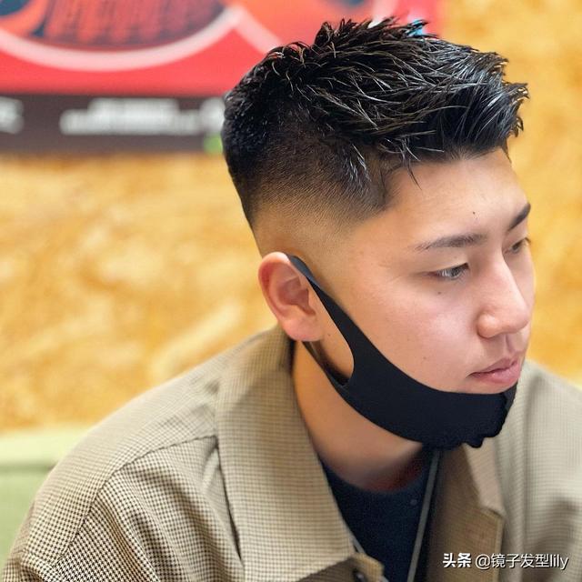 男士4-5厘米烫头发型推荐(帅气男士的发型有哪些)(9)