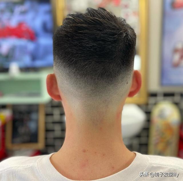 男士4-5厘米烫头发型推荐(帅气男士的发型有哪些)(8)