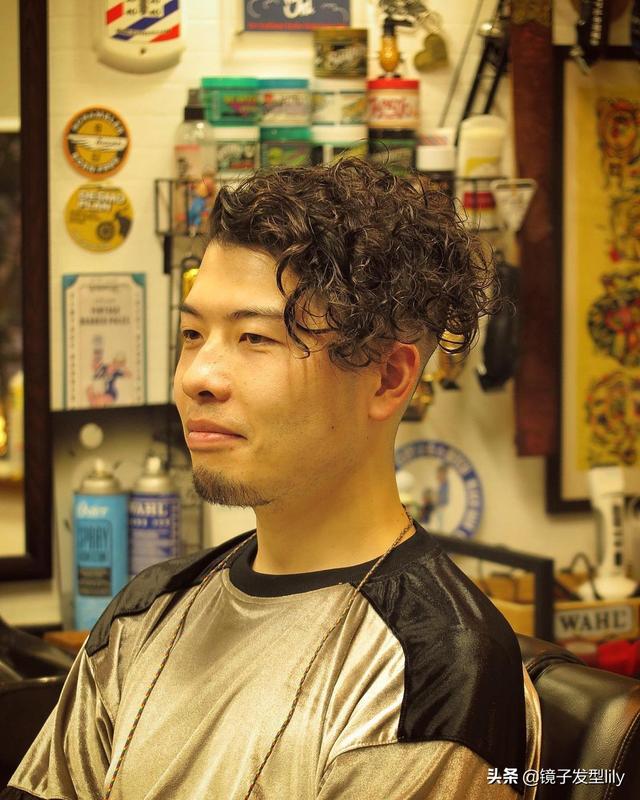 男士4-5厘米烫头发型推荐(帅气男士的发型有哪些)(13)