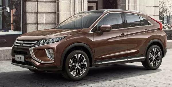 新一代福克斯实车现身（全新福克斯发布）(11)