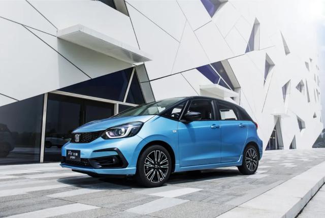 飞度gk5最新款（售价十万出头神车GK5继任者）(1)