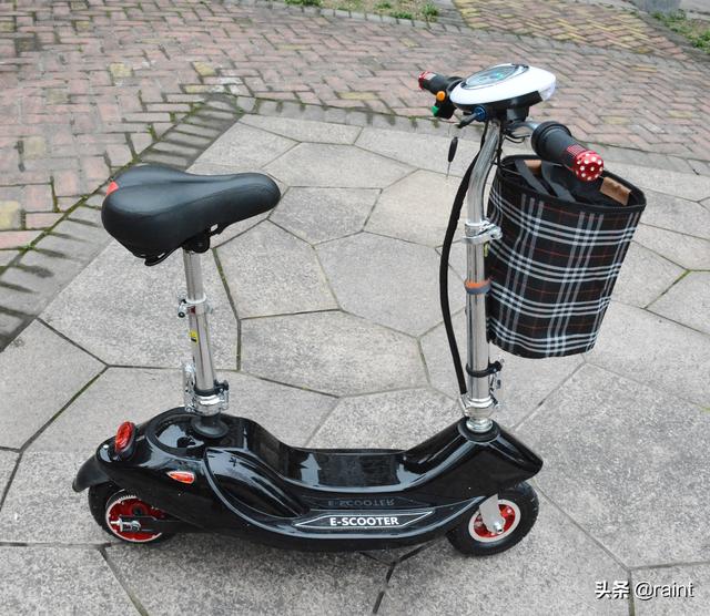 小海豚折叠踏板电动车(代步首选之小海豚折叠电动车)(6)