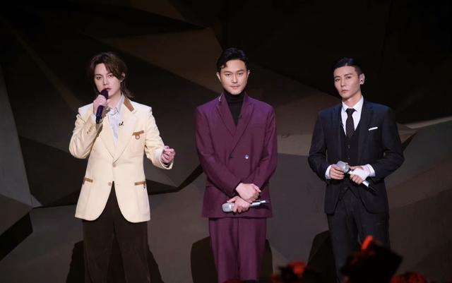 张智霖张晋拍照 白胡子的张智霖(1)