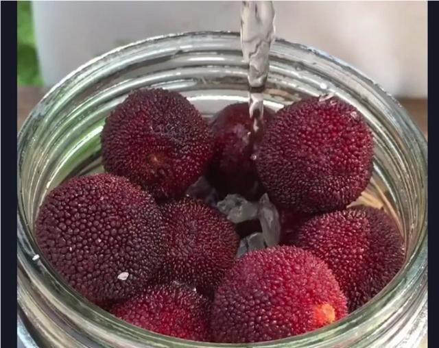 杨梅怎么保存时间长，杨梅又快上市了，怎么保存杨梅最新鲜呢？图2