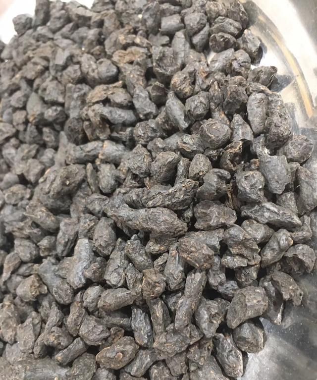 普洱茶的功效与禁忌,现在的年轻人喝普洱茶的多吗?图1