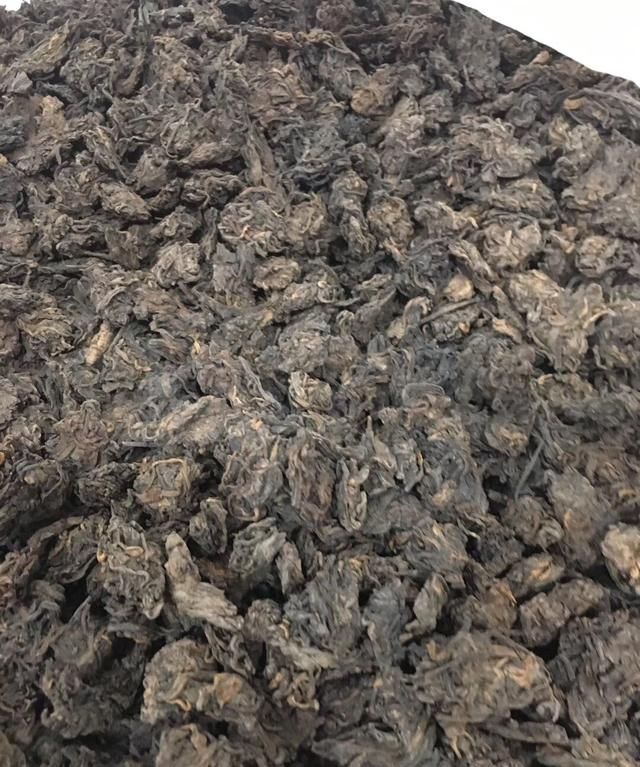 普洱茶的功效与禁忌,现在的年轻人喝普洱茶的多吗?图2