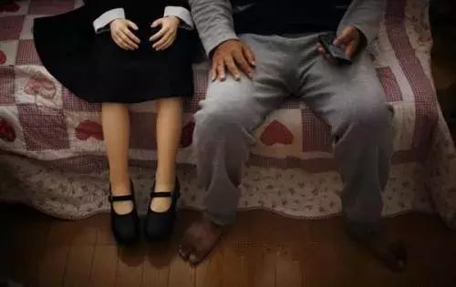 男子网购神秘娃娃(花几万块买硅胶娃娃)(11)