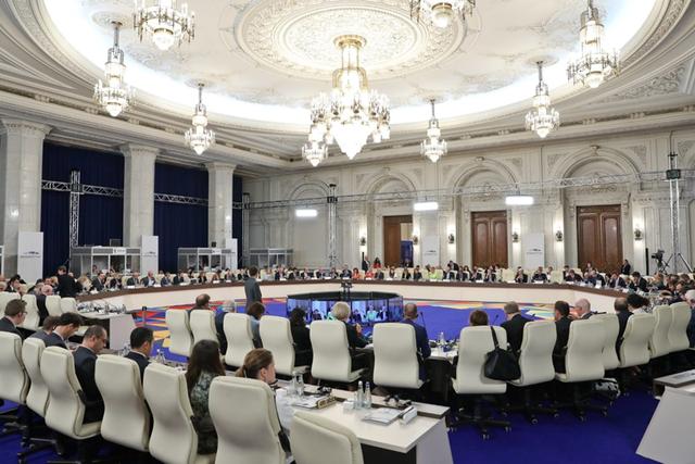 欧盟理事会包括哪三个机构(欧洲理事会欧盟理事会)(4)