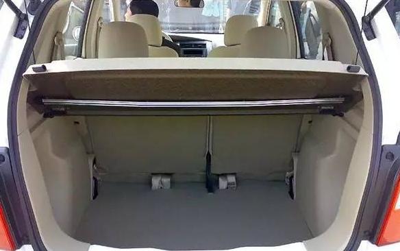 汽车安全逃生的方法（三种迅速车内逃生方法）(12)