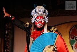 变脸是什么剧的绝活,变脸是我国哪个表演戏剧的绝活图2