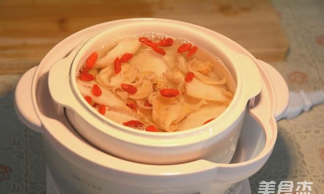 百合能和梨冰糖一起炖吗