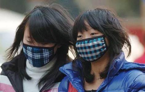 冬季戴口罩怎样防眼镜起雾