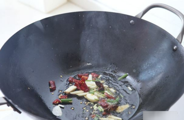 干对虾怎么做好吃又简单,对虾虾干怎么做好吃又简单视频图2