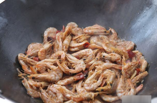 干对虾怎么做好吃又简单,对虾虾干怎么做好吃又简单视频图5