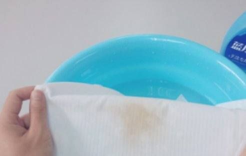 干了的咖啡渍怎样洗,衣服上干了的咖啡渍怎样洗掉图3