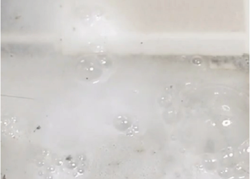 怎么通厕所下水道,老式厕所下水管道堵了用什么能够快速疏通图8