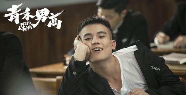 欧豪和景甜演的校园电影（景甜演绎热血校园）(3)