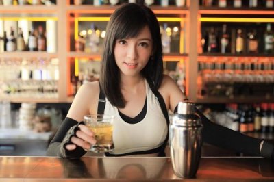 ​香港tvb男明星出车祸 TVB宅男女神陈嘉倩两次惊险撞车场面