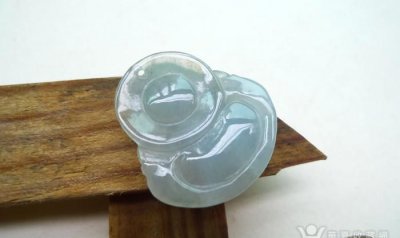 玉和翡翠一样,翡翠和玉是同一种东西吗