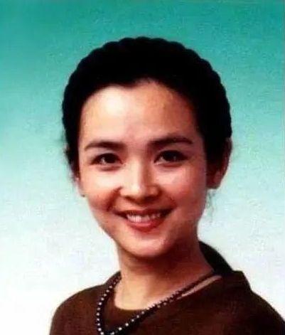 87版红楼梦薛宝琴结局（87红楼她在状态最差的时候出演薛宝琴）(4)