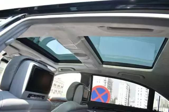 奔驰s600变化（经典永不落伍气势依然强大）(24)