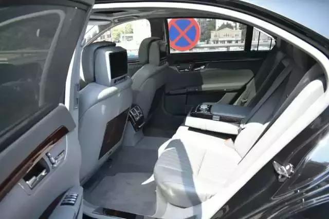 奔驰s600变化（经典永不落伍气势依然强大）(13)