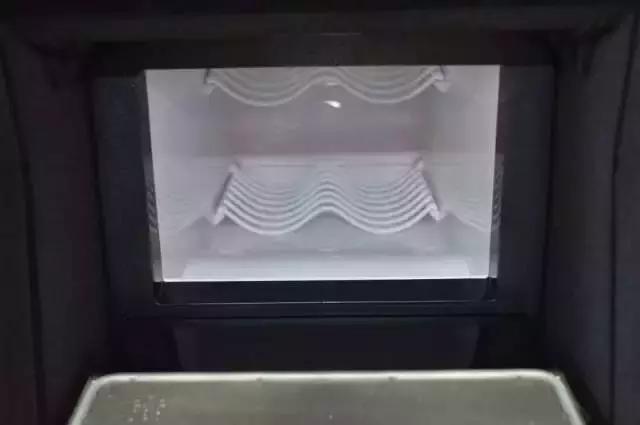 奔驰s600变化（经典永不落伍气势依然强大）(26)