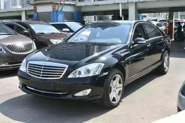 奔驰s600变化（经典永不落伍气势依然强大）(3)