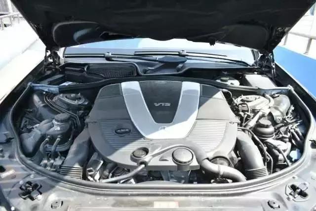 奔驰s600变化（经典永不落伍气势依然强大）(28)