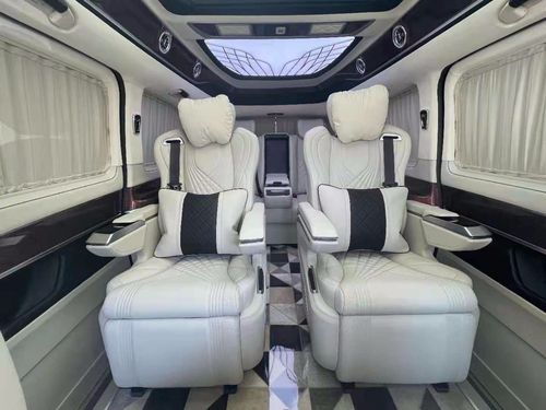 奔驰v260l九座加长版内部布局（唯一加长的MPV奔驰V260L值得买吗）