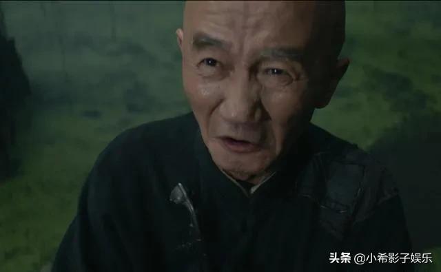 水怪2黑木林中弟弟为何变异（黑木林那个戴面具的小男孩怎么了）(8)