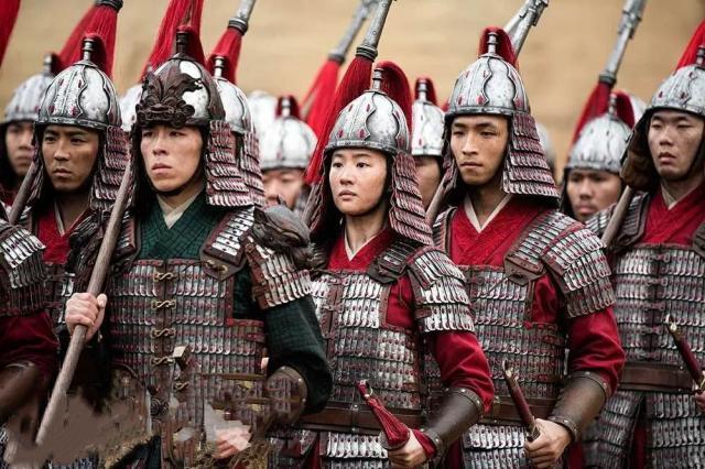 人间花木兰刘亦菲惊艳众人(原创安能辨我是雄雌)(17)