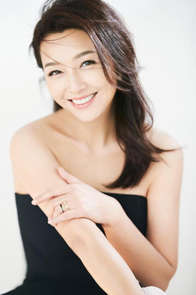 高曙光江珊全家福（19年前与高曙光离婚）(14)