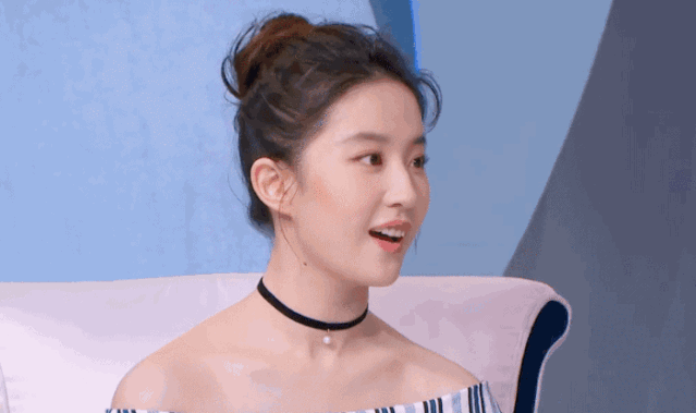 刘亦菲扁头圆头对比图(原来刘亦菲斜方肌粗大还脖子前伸的原因)(6)