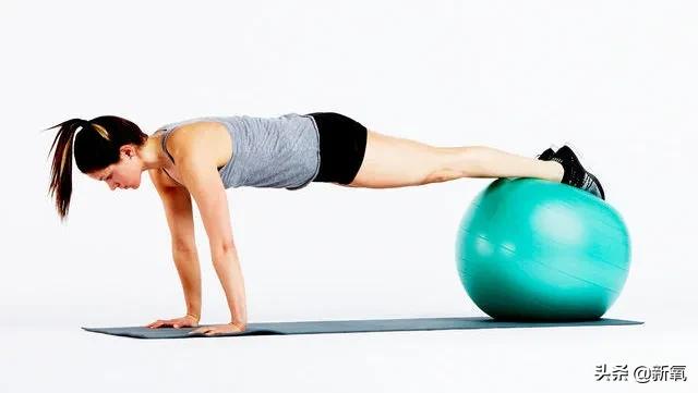 刘亦菲扁头圆头对比图(原来刘亦菲斜方肌粗大还脖子前伸的原因)(29)